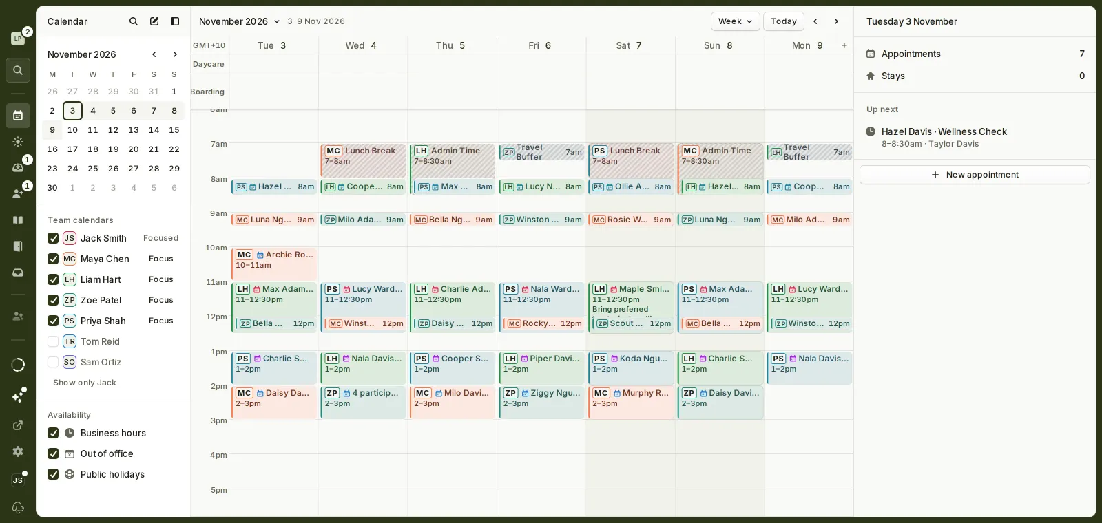 The liddle calendar: a week of appointments across four team calendars, with daycare and boarding lanes above
